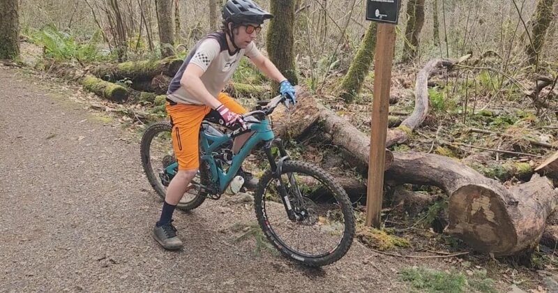 A popular mountain biking trail in Oregon became the center of concern after riders discovered acts of vandalism along the route.