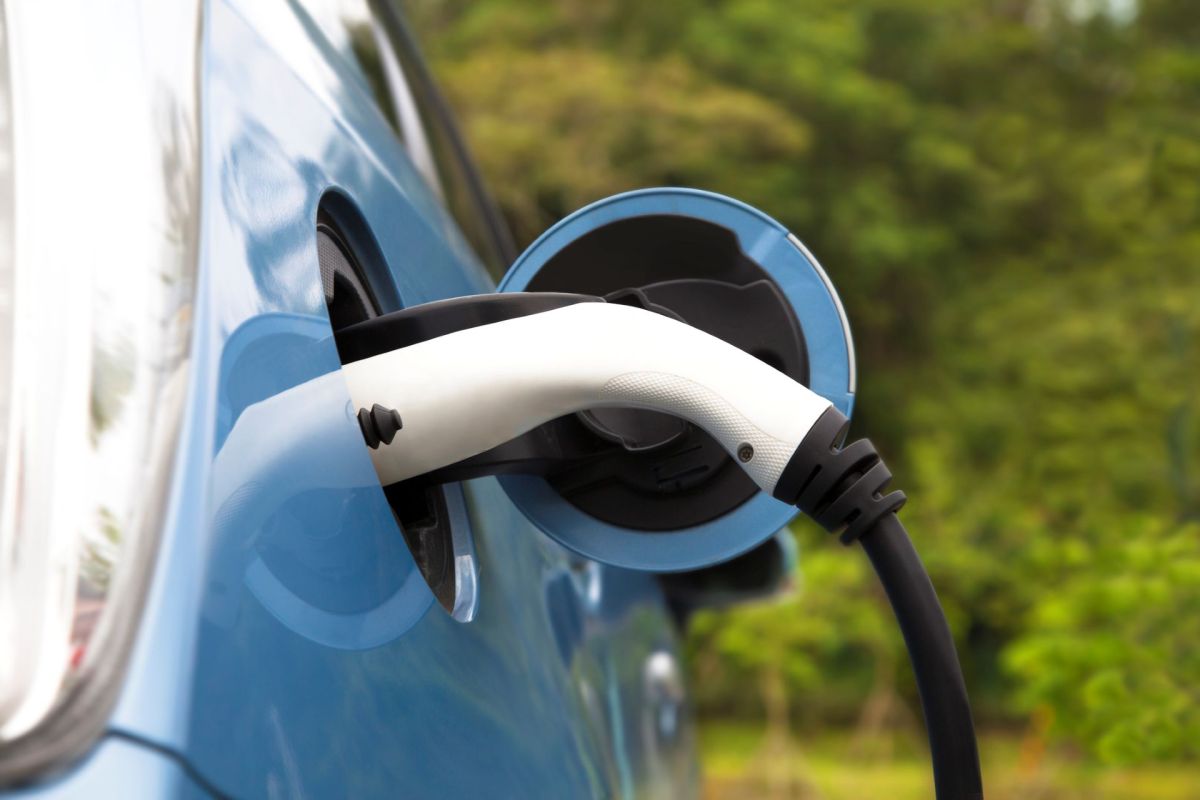 EVgo will install over 150 fast DC chargers at Kroger's locations every year until 2035.