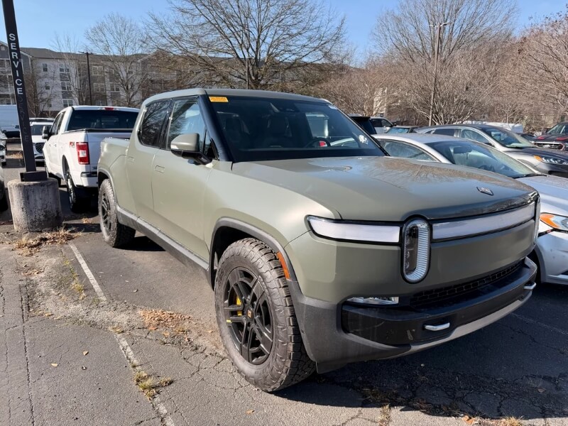 One Redditor swapped out their gas guzzler for a Rivian R1T and has been loving every minute of it.