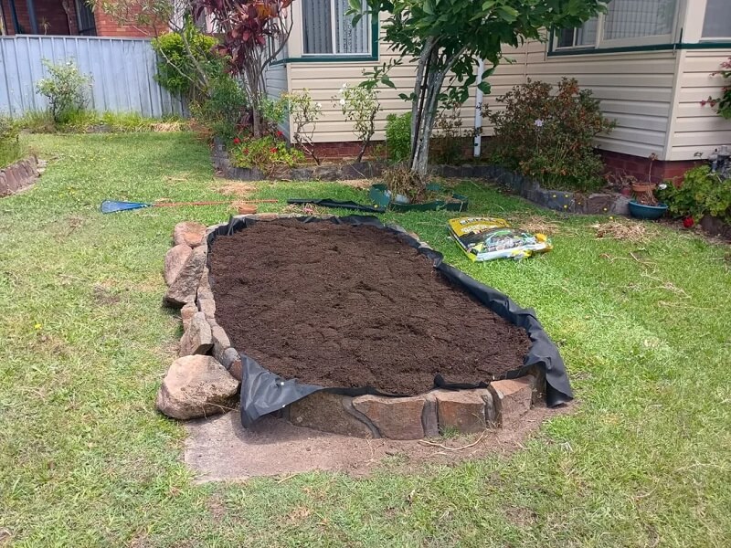One Redditor's gardening tip ended up being a cautionary tale for anyone thinking of using plastic landscaping fabric.