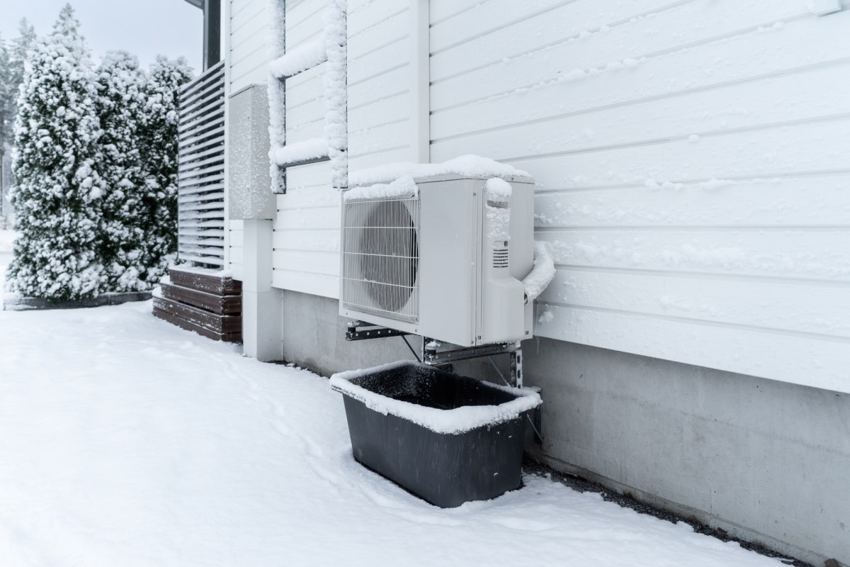 There are a lot of misconceptions and unknowns about heat pumps, but they're surprisingly simple to understand.