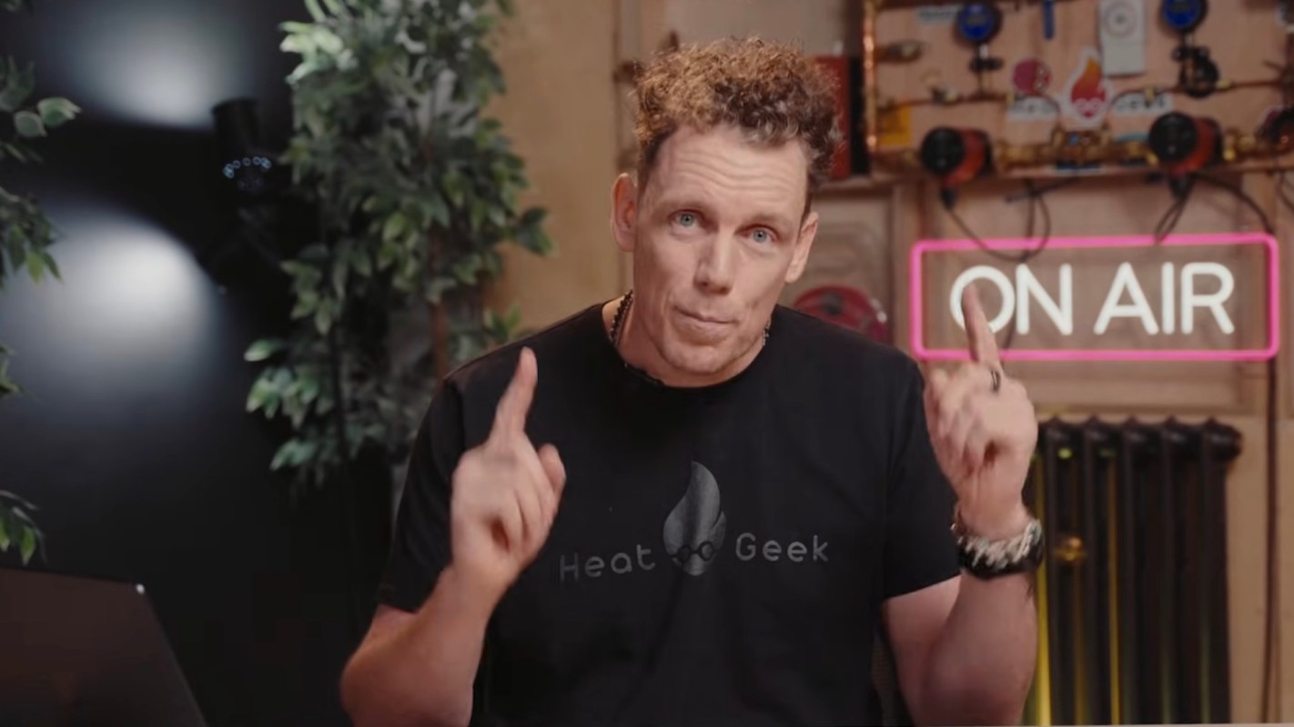 One HVAC expert explained the costs of a heat pump installation — and how there's a way to save significant money.