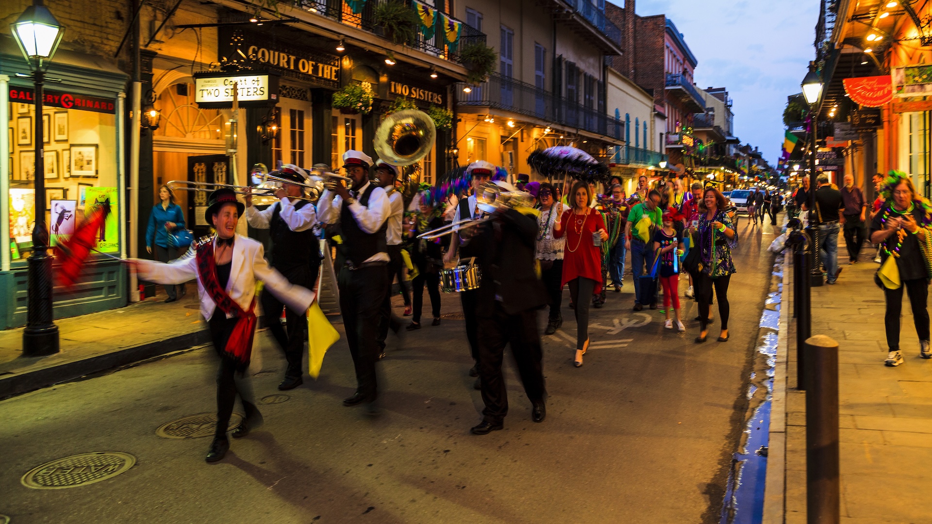 Researchers invent unique solution to 'nightmare' Mardi Gras problem: 'The spectators don't value this anymore'