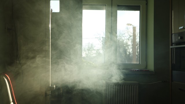 Indoor air pollution is a major contributor to premature deaths around the globe and across income brackets, new research concludes.