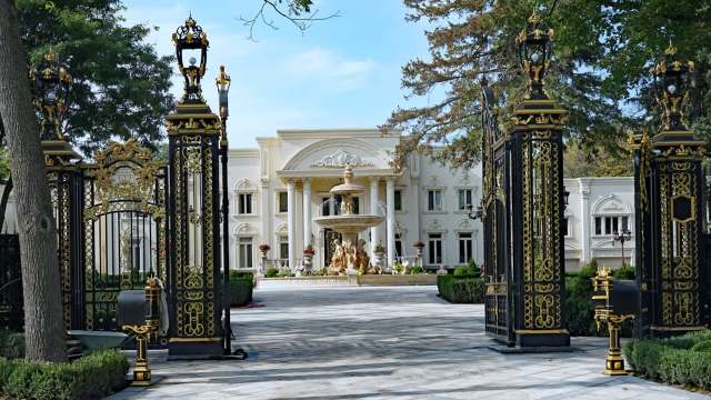 Billionaires are leaving California and heading to Nevada to escape a proposed wealth tax.