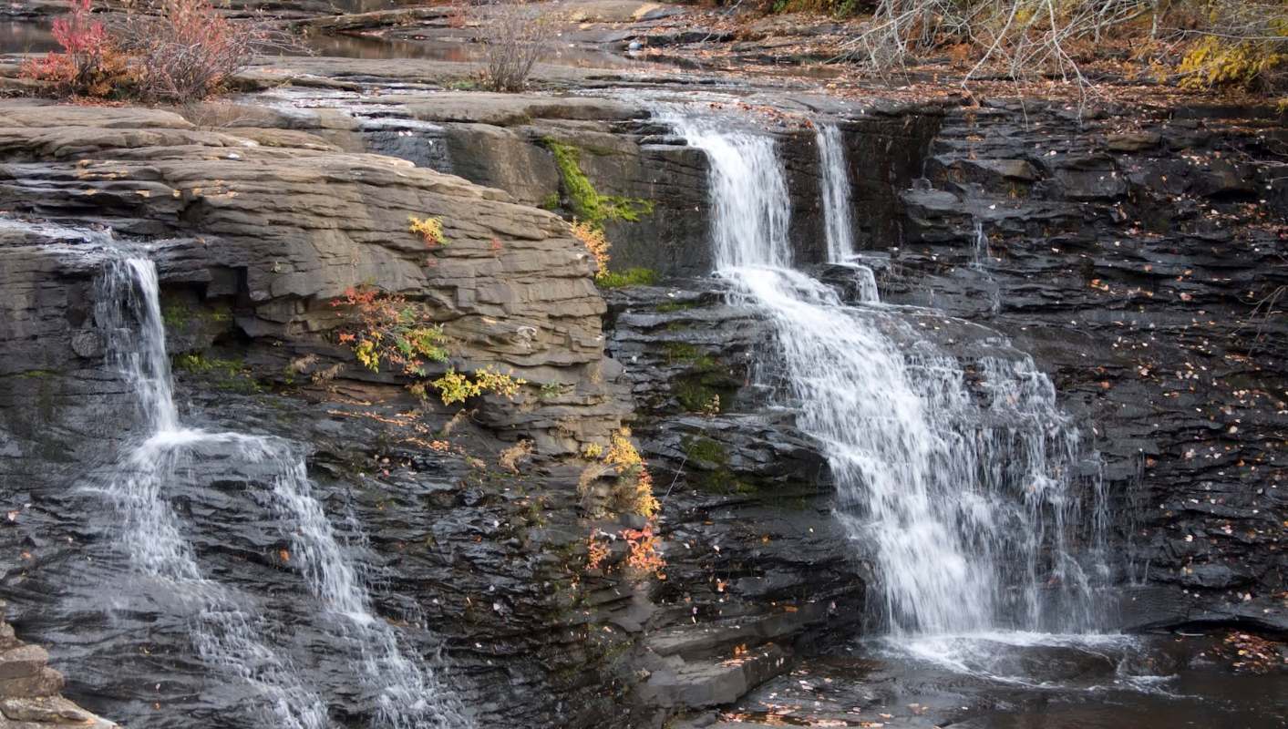 There are certain safety guidelines for a reason. This video shows some entitled tourists disrespecting a national park.