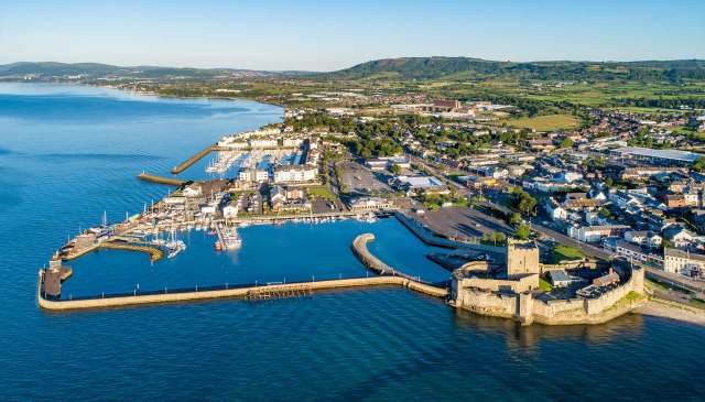 Officials have implemented an oyster reef restoration project in Belfast Lough to address the serious degradation of water quality.