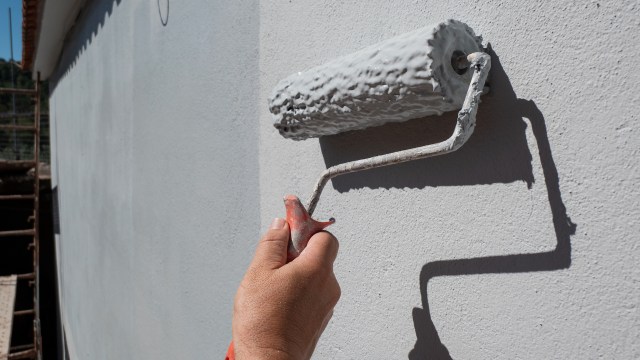 The incident sheds light on the ways that HOAs across the country have made it harder for homeowners to make money-saving updates to their homes.