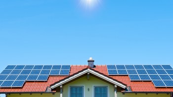 One homeowner could hardly contain their joy after saving almost $30,000 on a domestic solar installation.