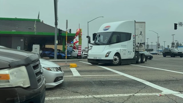 Reddit user's rare photo of a Tesla Semi.