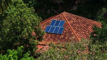 One homeowner is keen on switching to clean energy — and Redditors are helping figure out ways to do so without breaking laws.