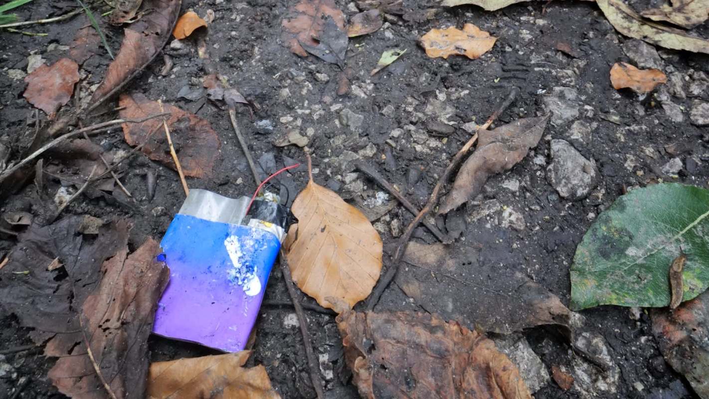 One Redditor's appeal to their fellow fans of smoking and vaping asked them to keep things a little cleaner by reducing vaping pollution.