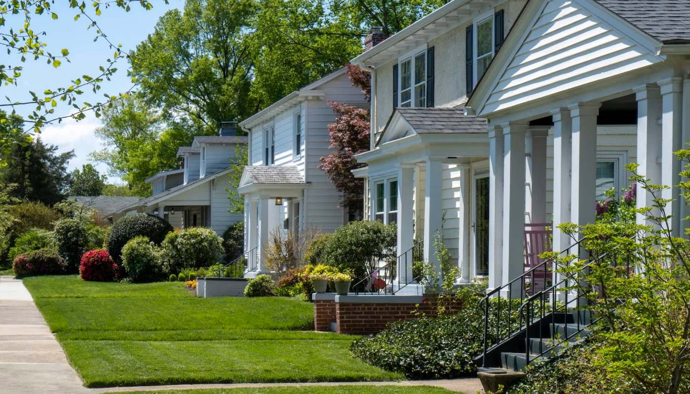 One Redditor revealed how their water and sewage bill with an HOA was unreasonably high.