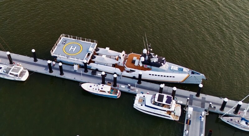 A photo of a "weird boat" off the coast of South Carolina has stirred up curiosity, with Reddit users debating its purpose.