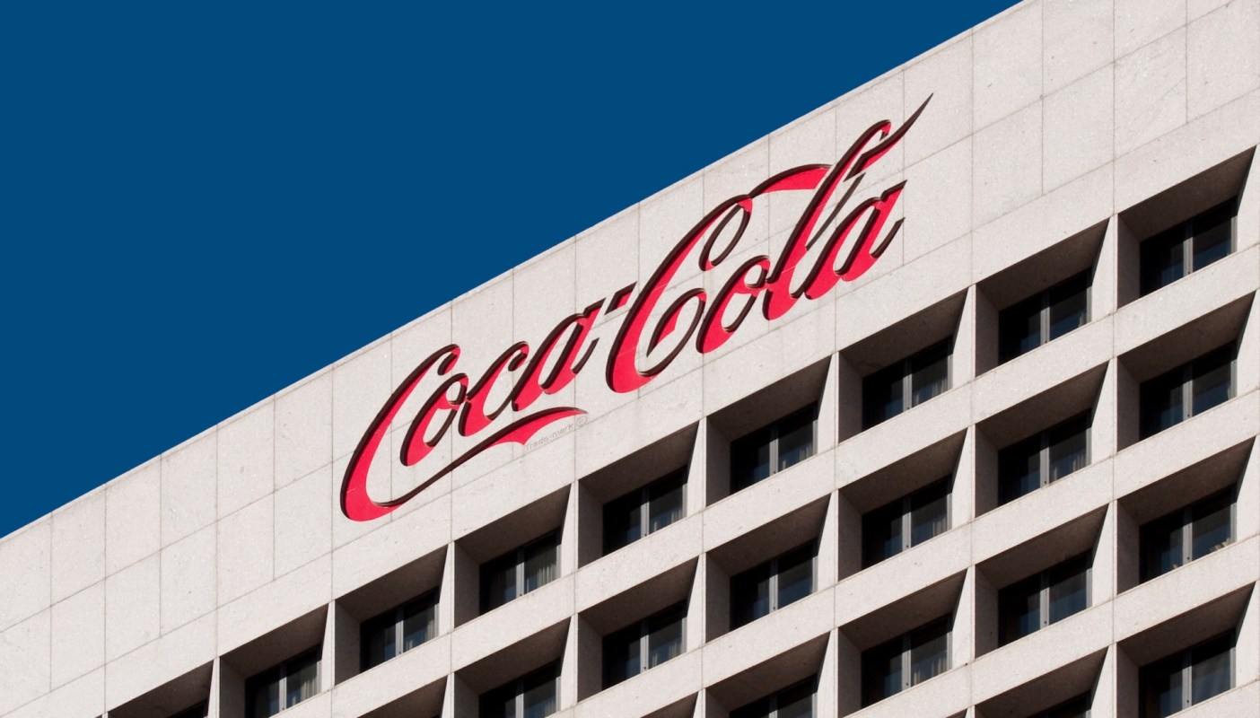 A man won nearly $2,000 from Coca-Cola after swallowing glass in his soda.