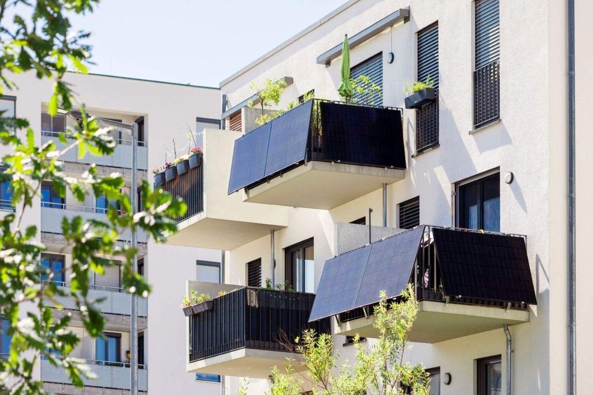 Now, Colorado residents are clamoring for plug-in solar panels, and officials have taken note.