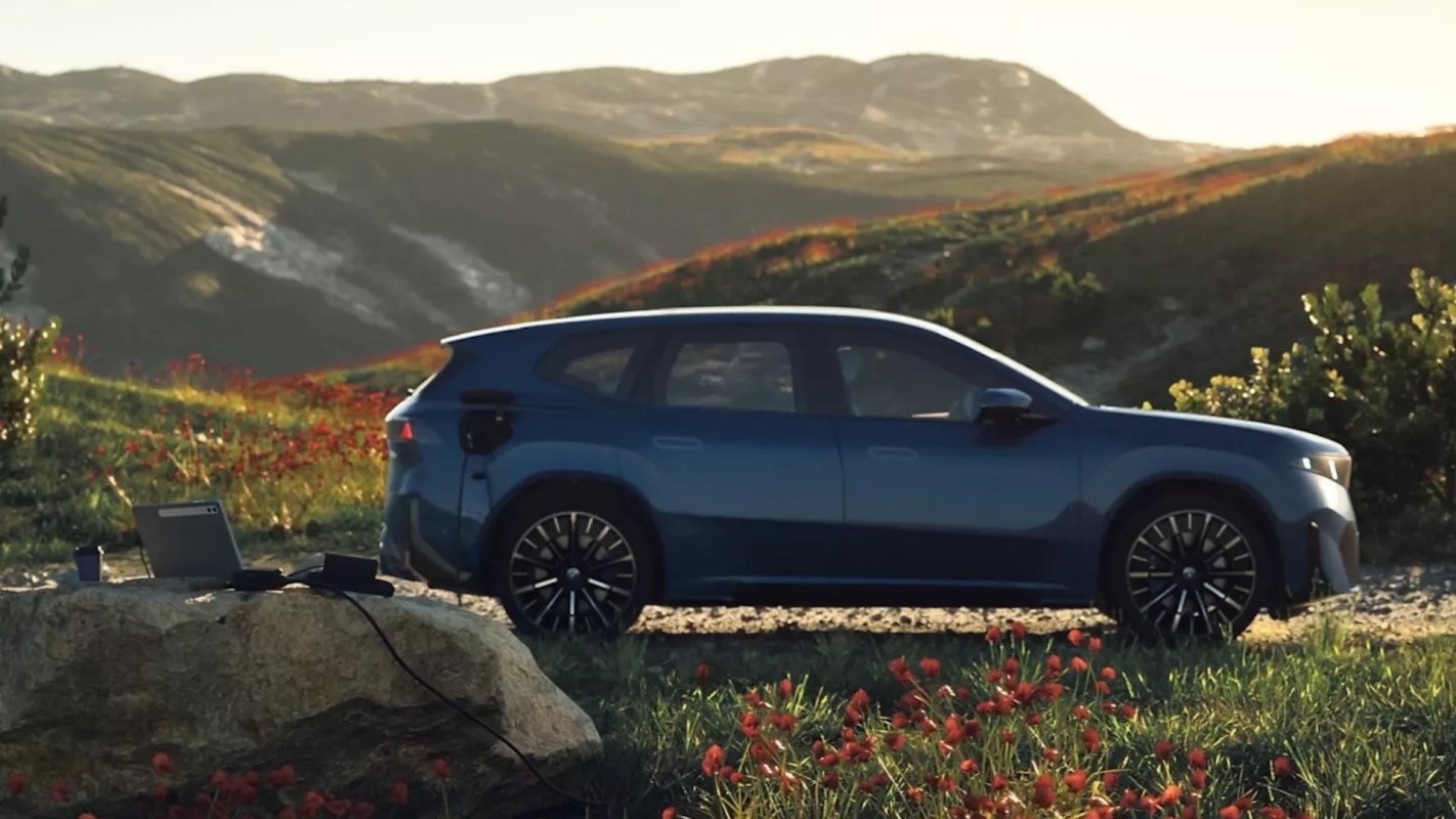 BMW has started building early versions of its all-electric i3 sedan at the company's Munich factory.