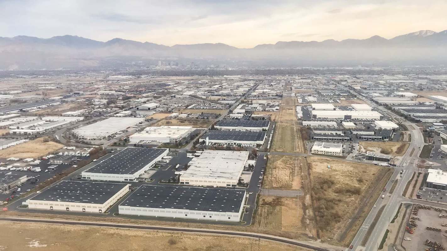 Utah residents are expressing concern as the boom in data centers in the state has led to companies moving away from clean energy to get the power they need.