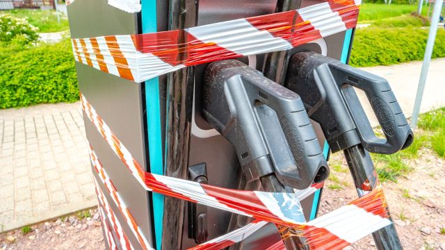 Despite an increasingly robust EV charging network in many countries, the trend of charging cable theft has caused range anxiety to spike anew for many EV drivers.