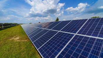 Going solar has helped healthcare clinics in Puerto Rico keep their power on during outages, says humanitarian aid organization Direct Relief.