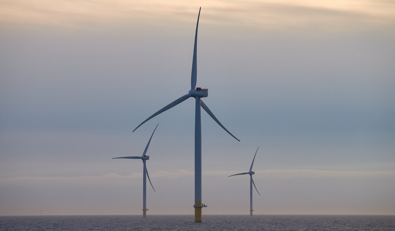 A new federal deal is raising eyebrows after the U.S. government agreed to pay nearly $1 billion to halt planned offshore wind projects.