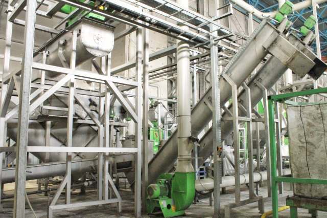 A Portland recycling company with government deals worth millions routed over 17 tons of plastic into a dump rather than recycling it.