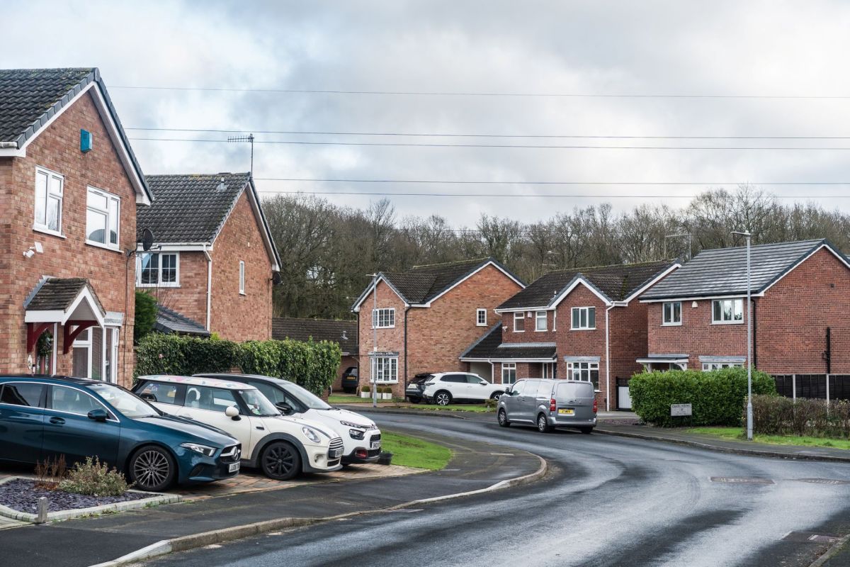 One potential homebuyer took to Reddit with this very dilemma about a seller who deceived them regarding the ownership of solar panels.