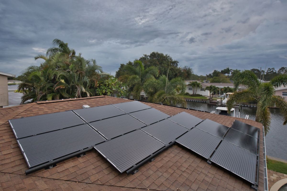 One homeowner took to Reddit after a frustrating encounter with their homeowners association regarding solar panels.