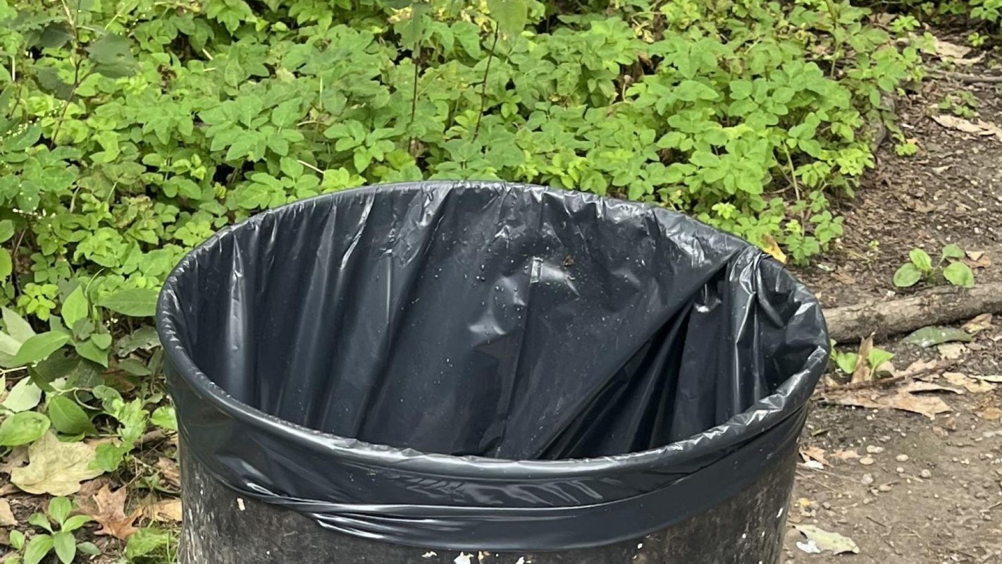 A Redditor had reached their limit with litter in a public green space and took matters into their own hands.