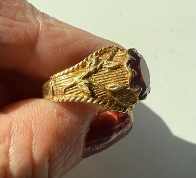 One thrift store shopper reported buying a purse — only to discover a stunning gold ring hidden inside.
