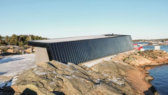 Estonian solar roofing company Roofit.Solar made headlines recently when it installed their uniquely designed product onto a Michigan home.