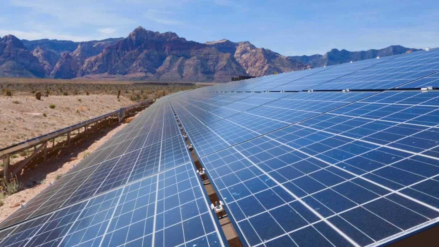 Battery systems continued feeding electricity into the grid overnight, and even became the top power source before sunrise.