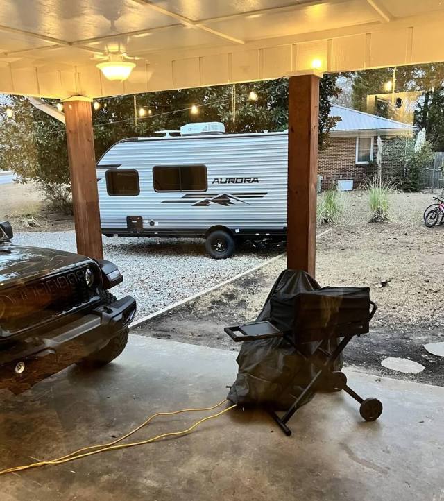 A homeowner sparked an important discussion about generator safety after posting a photo of their hazardous setup.