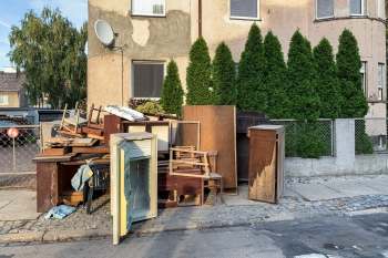 One lucky homeowner found a special surprise on their curb, a gorgeous black and gold desk that is their most unique find to date.