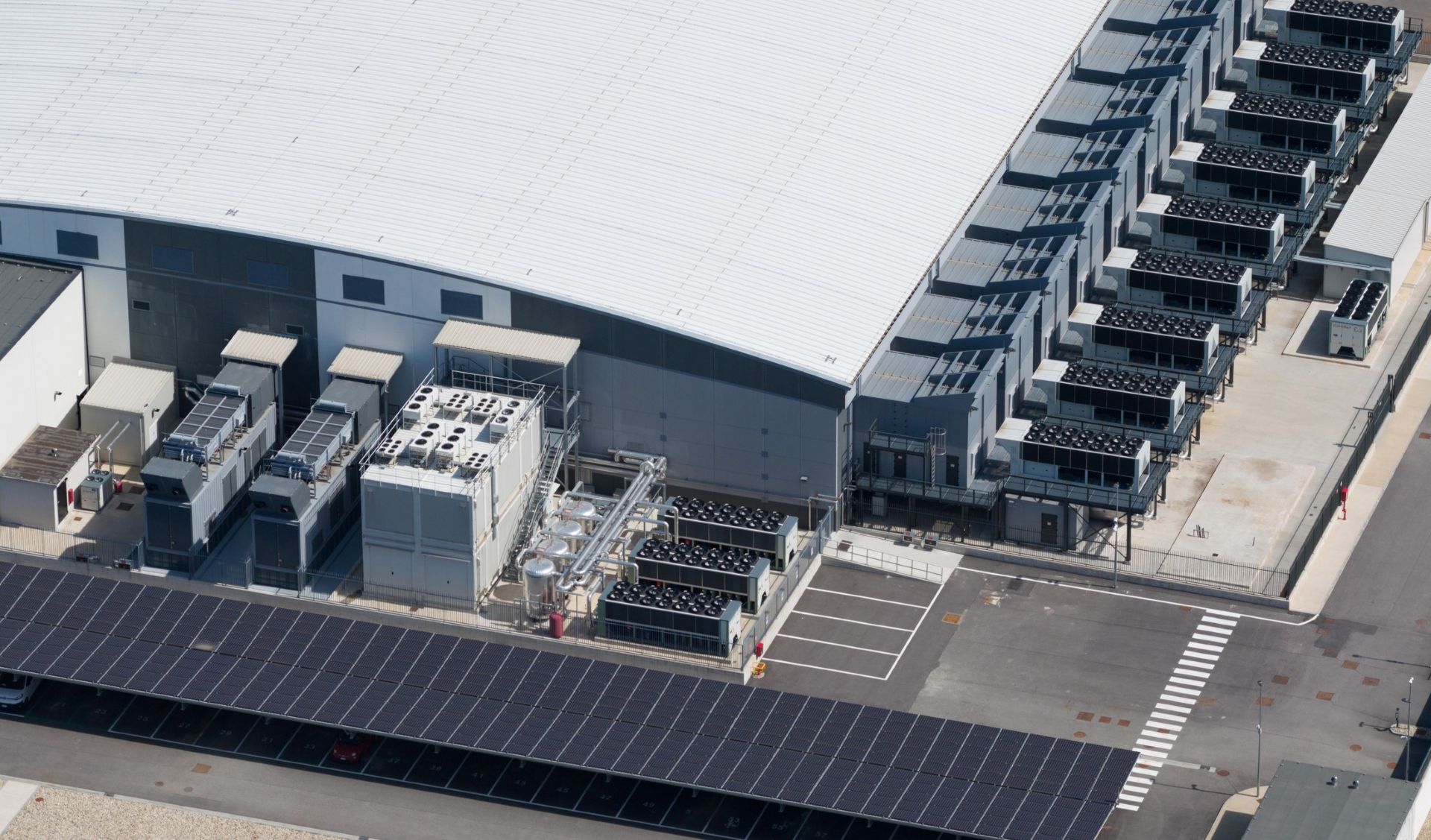 11 states propose bipartisan bills to slow rapid data center construction amid AI boom