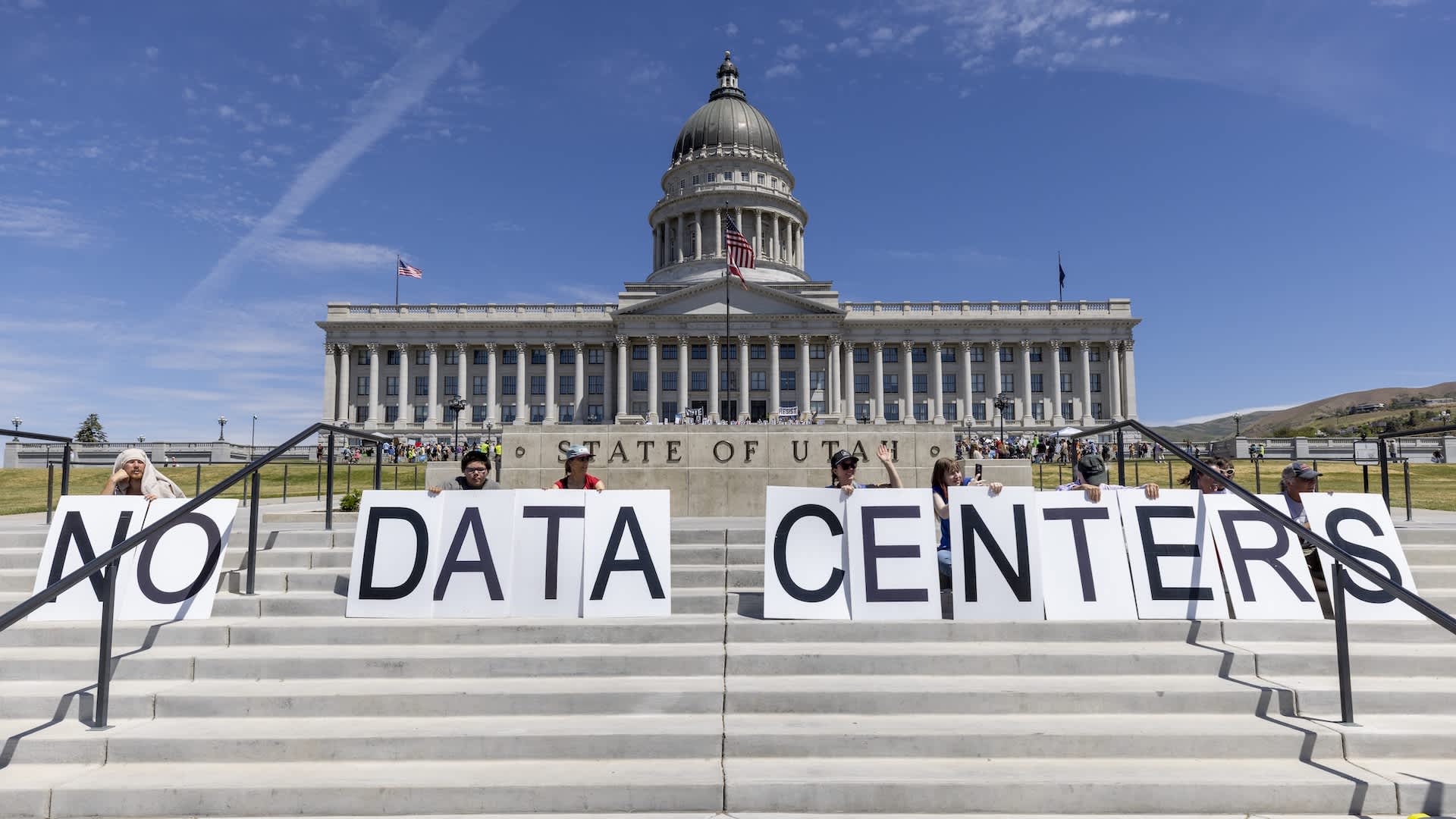 Shark Tank's Kevin O'Leary called them paid protestors as 600 Utahns rallied against his mega data center
