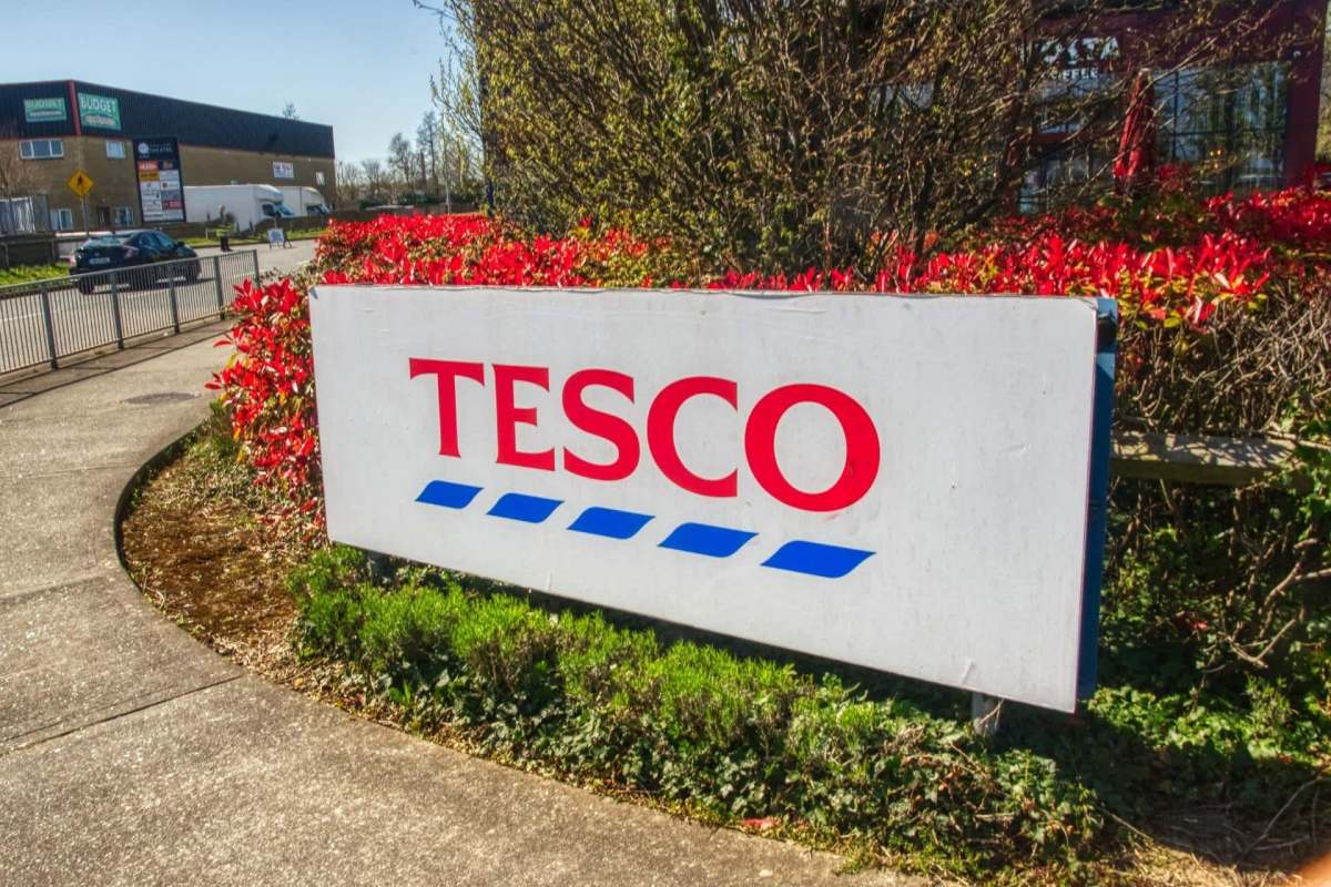 A Tesco sign.