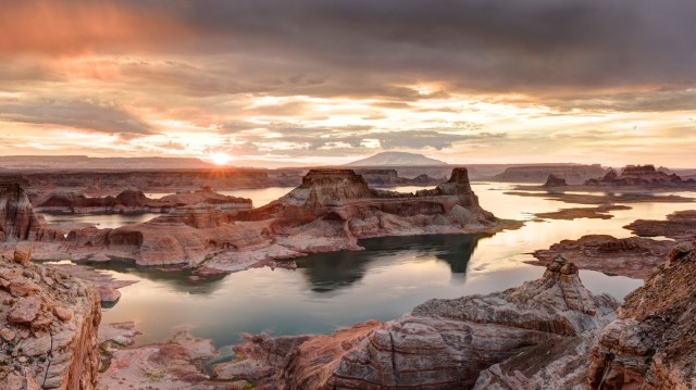 A sunset over Lake Powell and Glen Canyon.