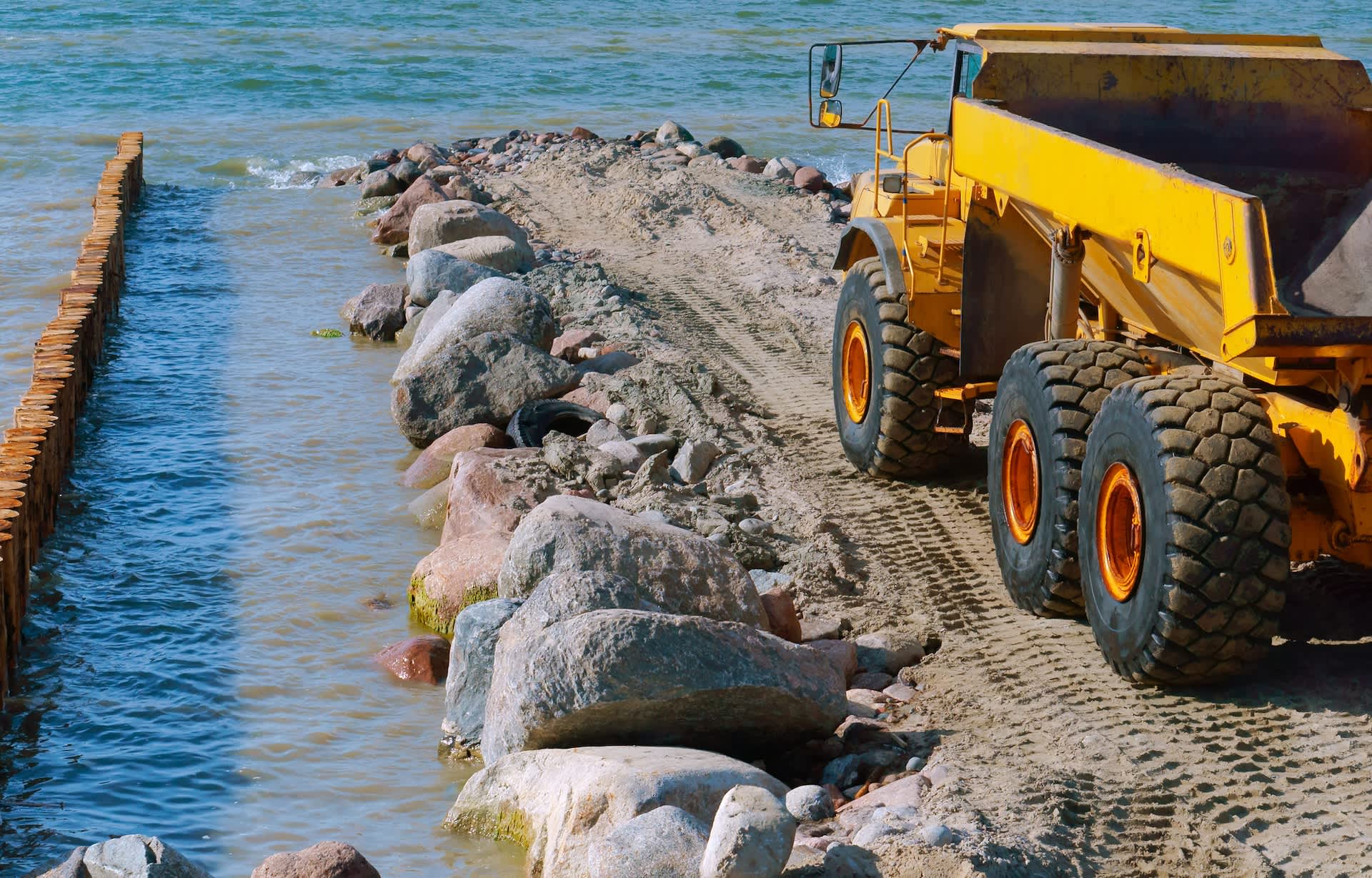 New York towns can now apply for $18 million to cut emissions and brace for extreme weather