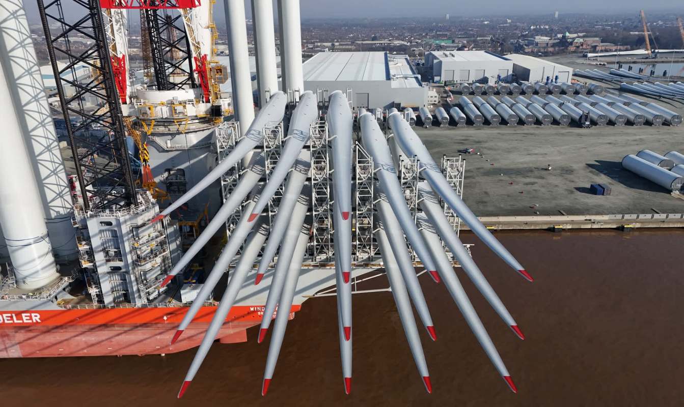 A ship with wind turbine parts.