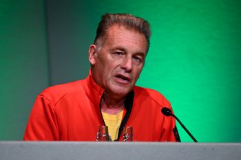 Chris Packham.