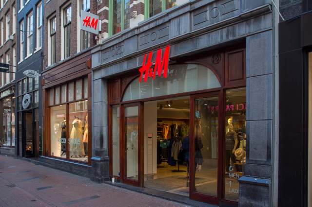 An H&M storefront.