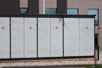 Battery storage containers.