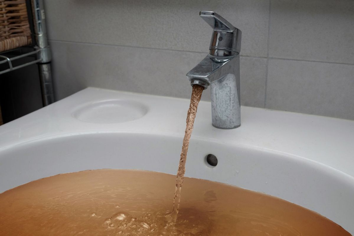 Brown tap water.