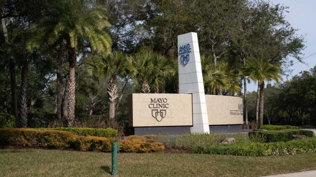A sign for Mayo Clinic.