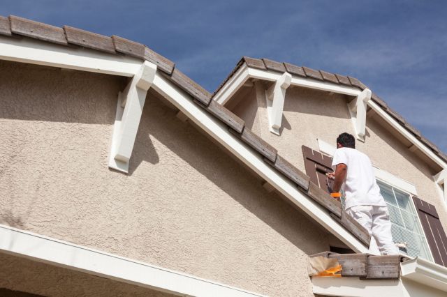 A house with roof trim.