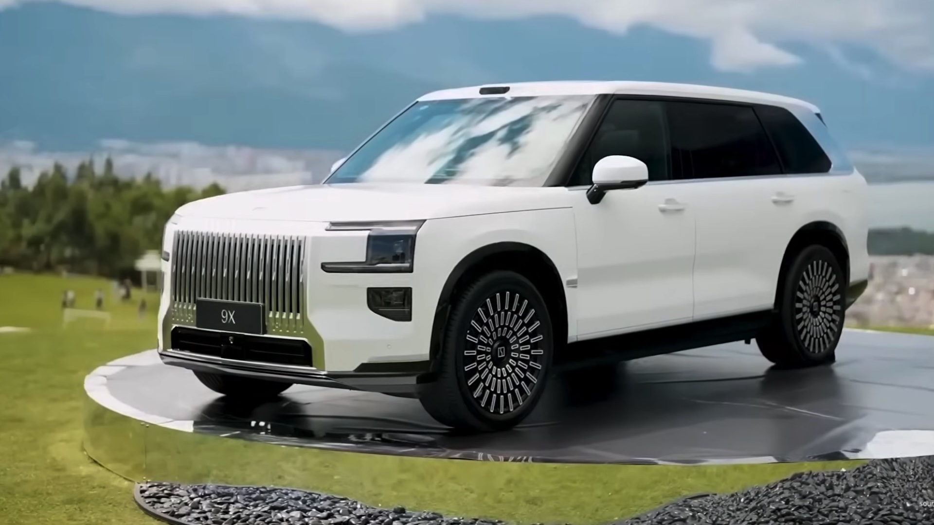 China's Zeekr 9X packs 1,381 hp, charges in 9 min, and takes aim at BMW, Mercedes