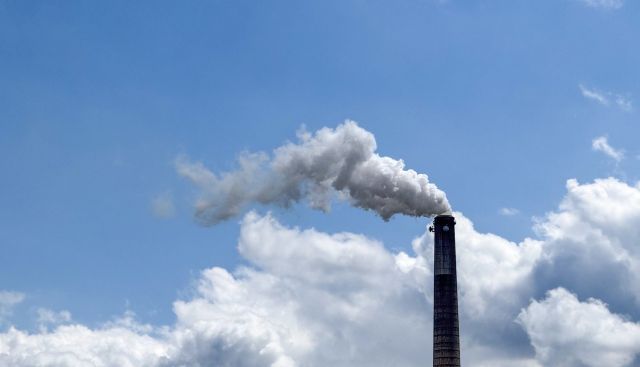 A smokestack releasing air pollution.