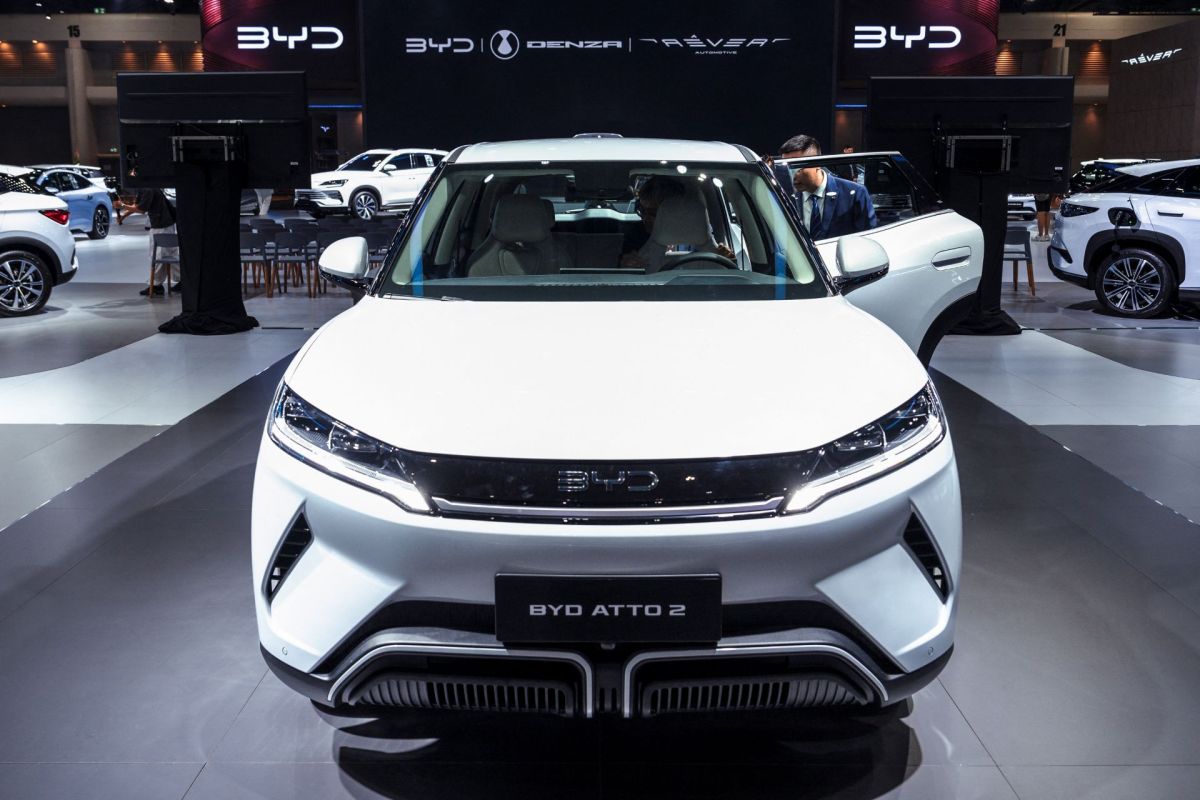 A BYD Atto 2.