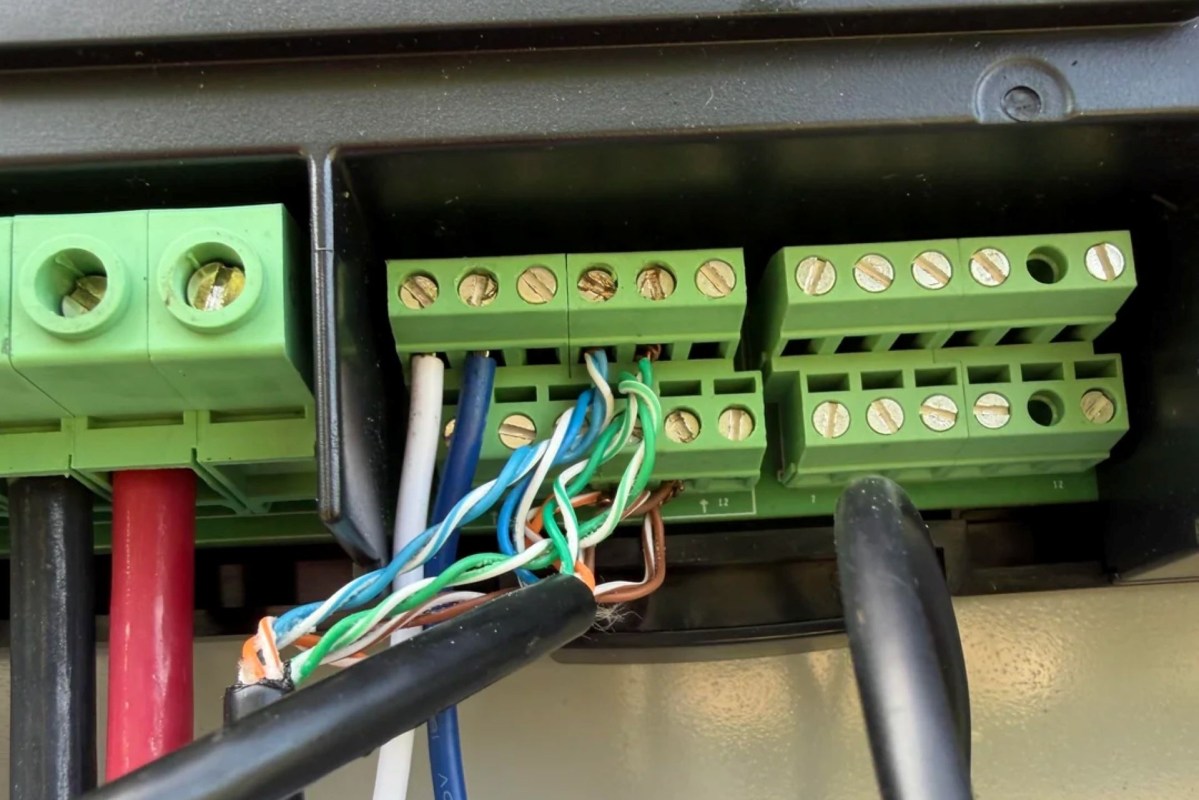 Cat6 cables.